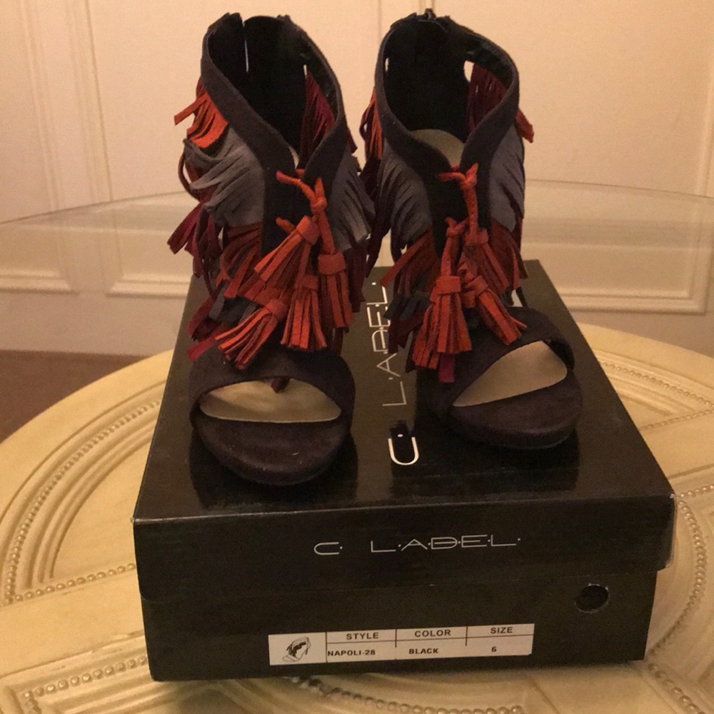 C. Label Sz 6 Napoli-28 Black/Multi Fringe Heels